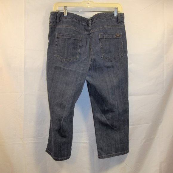 Dana Buchman Womens Denim Capris Cropped Jeans Size 10 Five Pockets Casual Blue - Picture 2 of 7